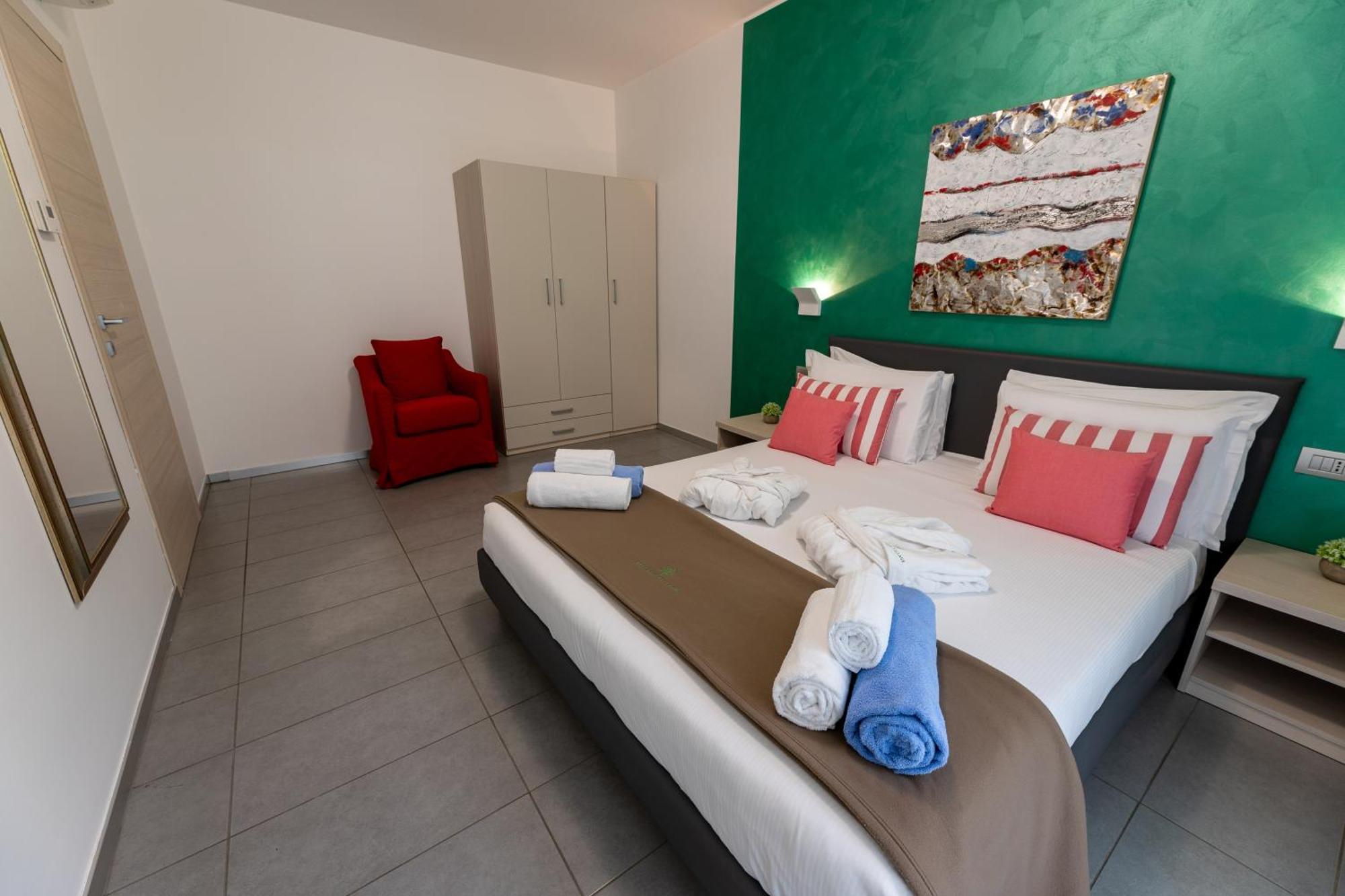 Bellagio Village- 4 Apartments By The Lake - Seasonal Warm Pool And Sauna Oliveto Lario 외부 사진